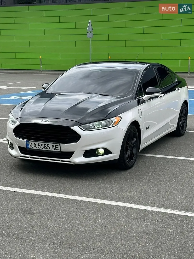Ford Fusion, 2016