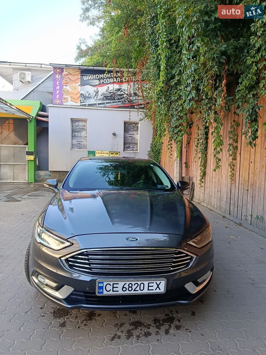 Ford Fusion, 2016
