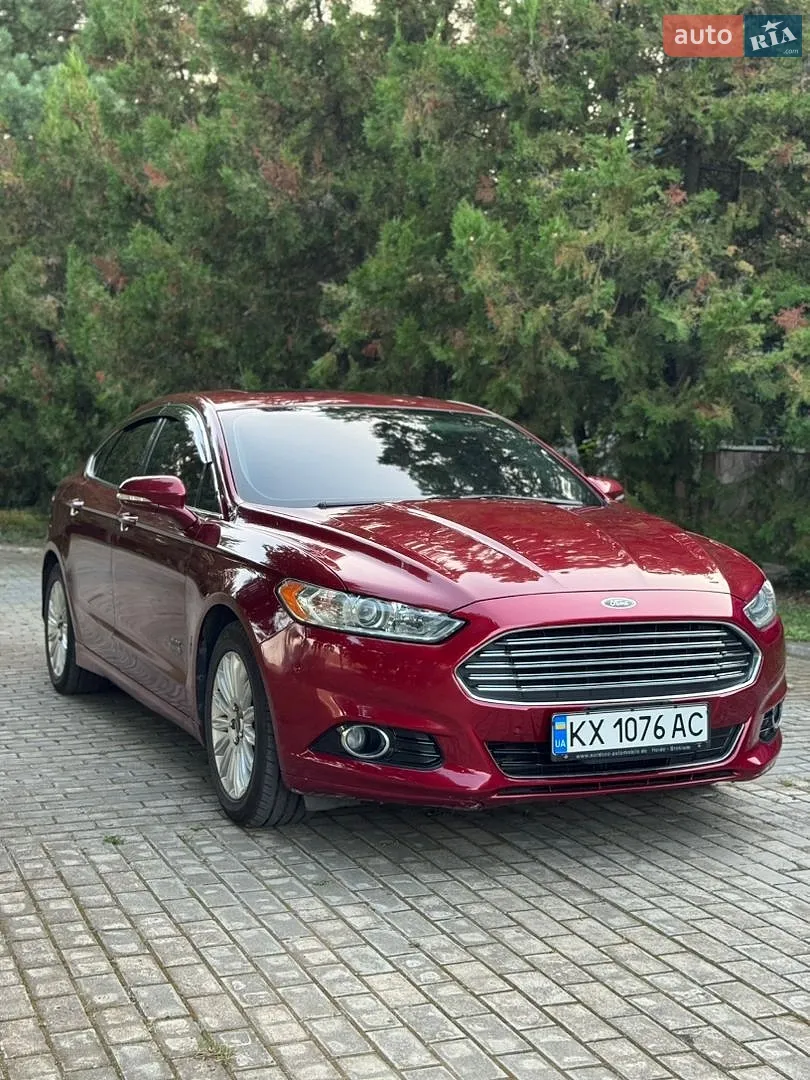 Ford Fusion, 2014