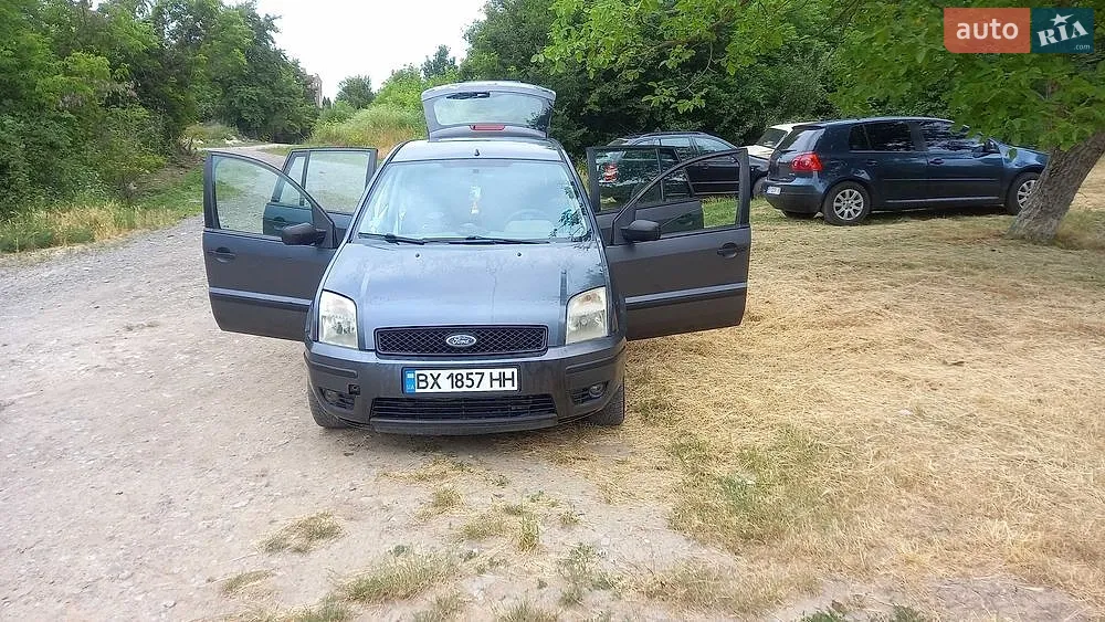 Ford Fusion, 2002