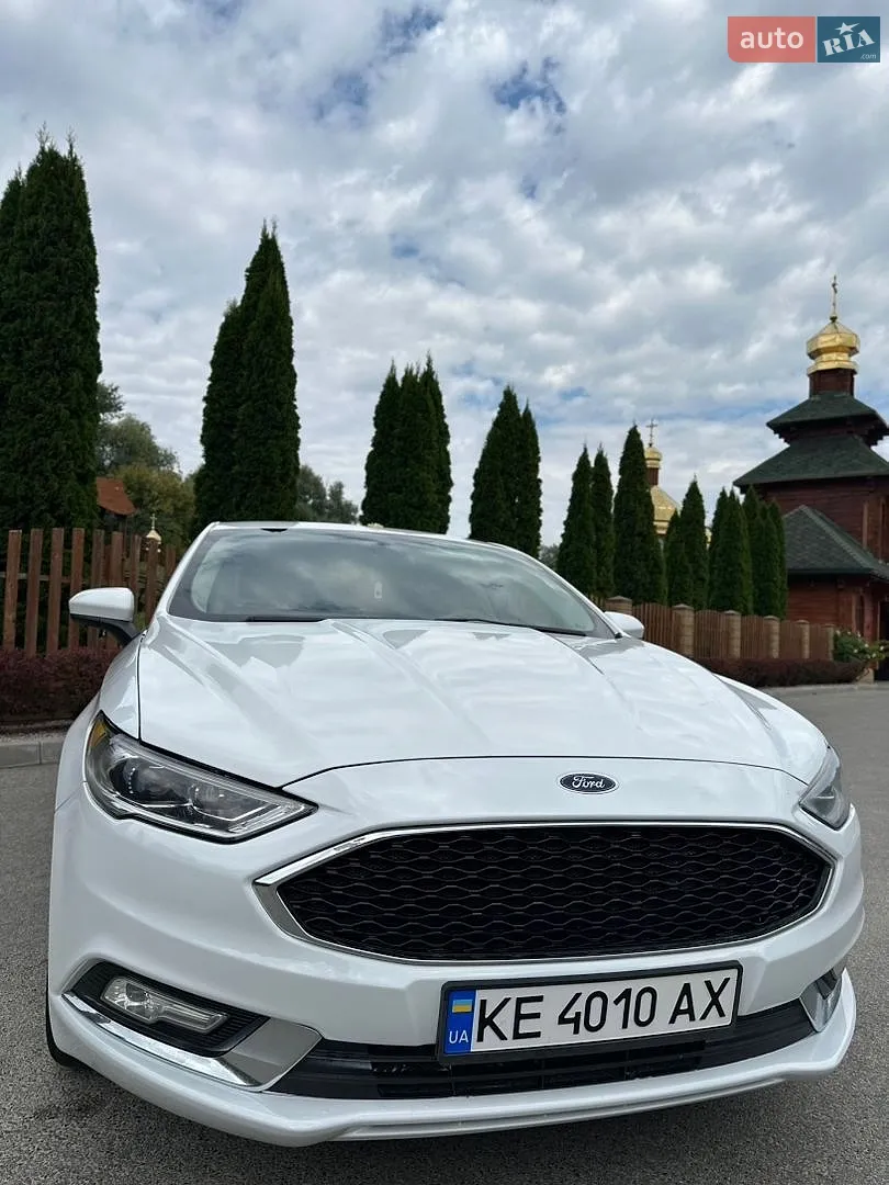 Ford Fusion, 2017