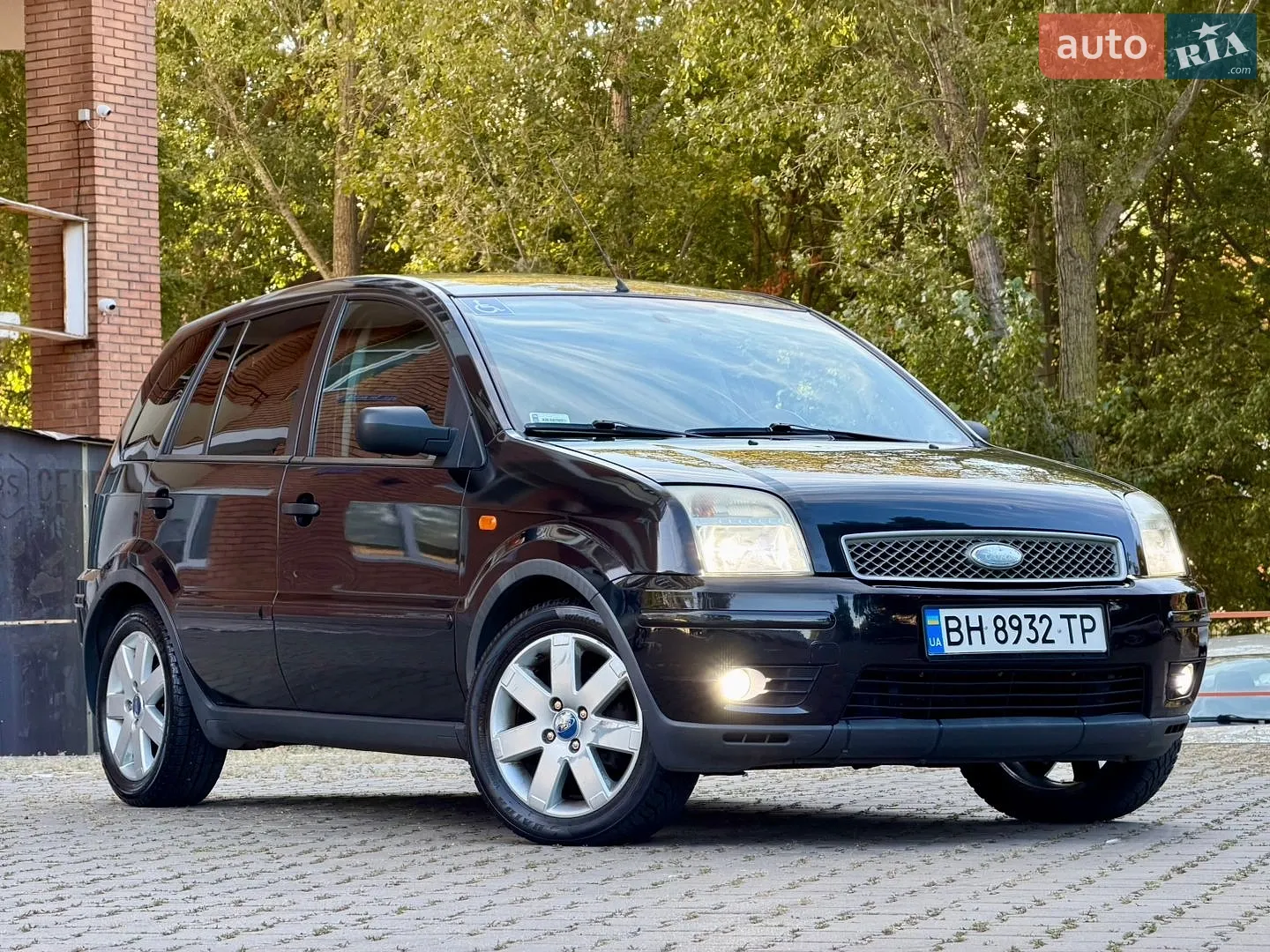Ford Fusion, 2003