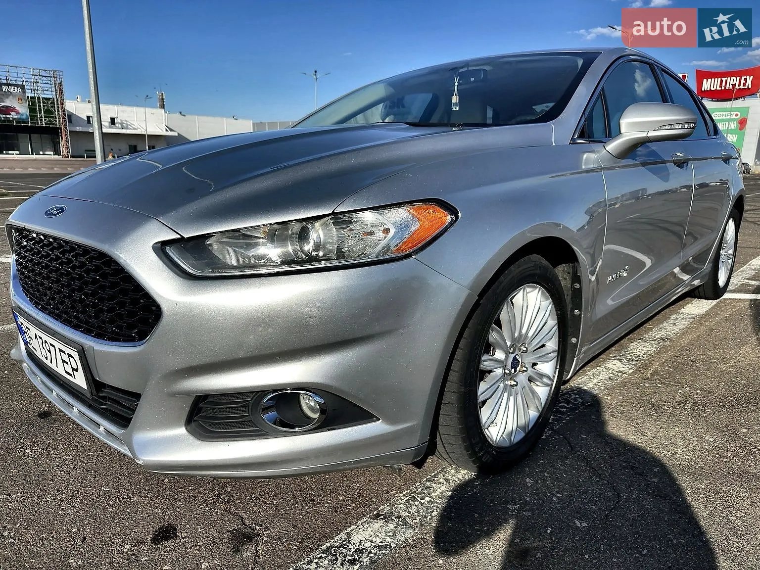 Ford Fusion, 2012