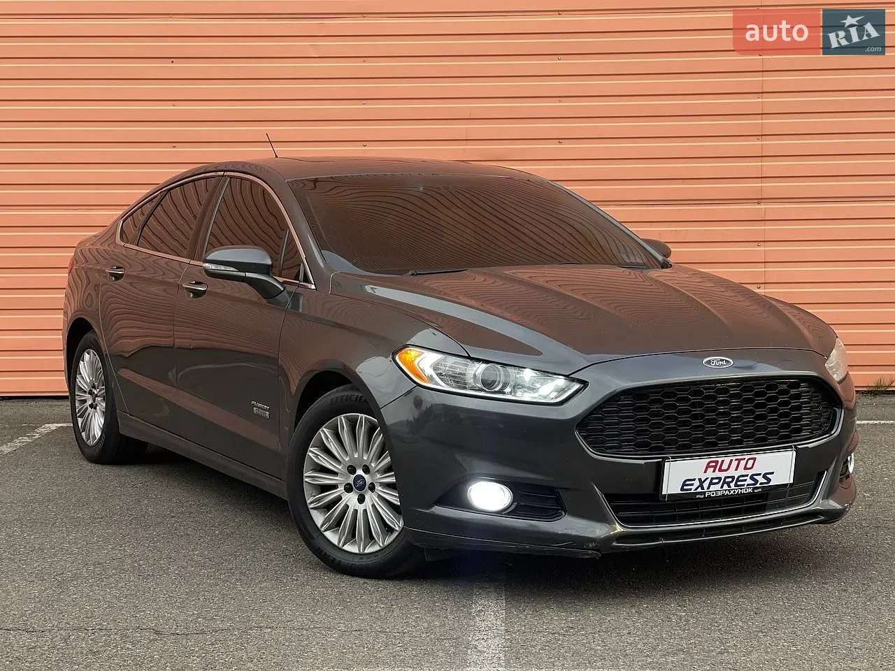 Ford Fusion, 2016