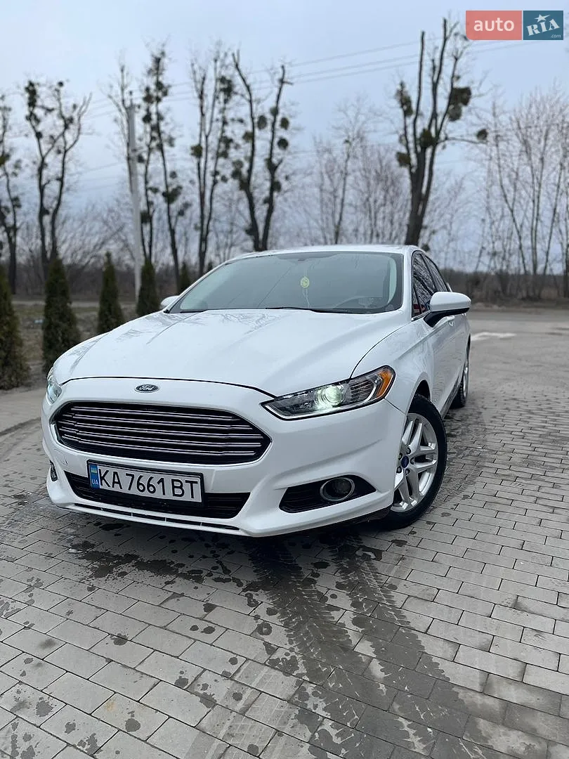 Ford Fusion, 2015