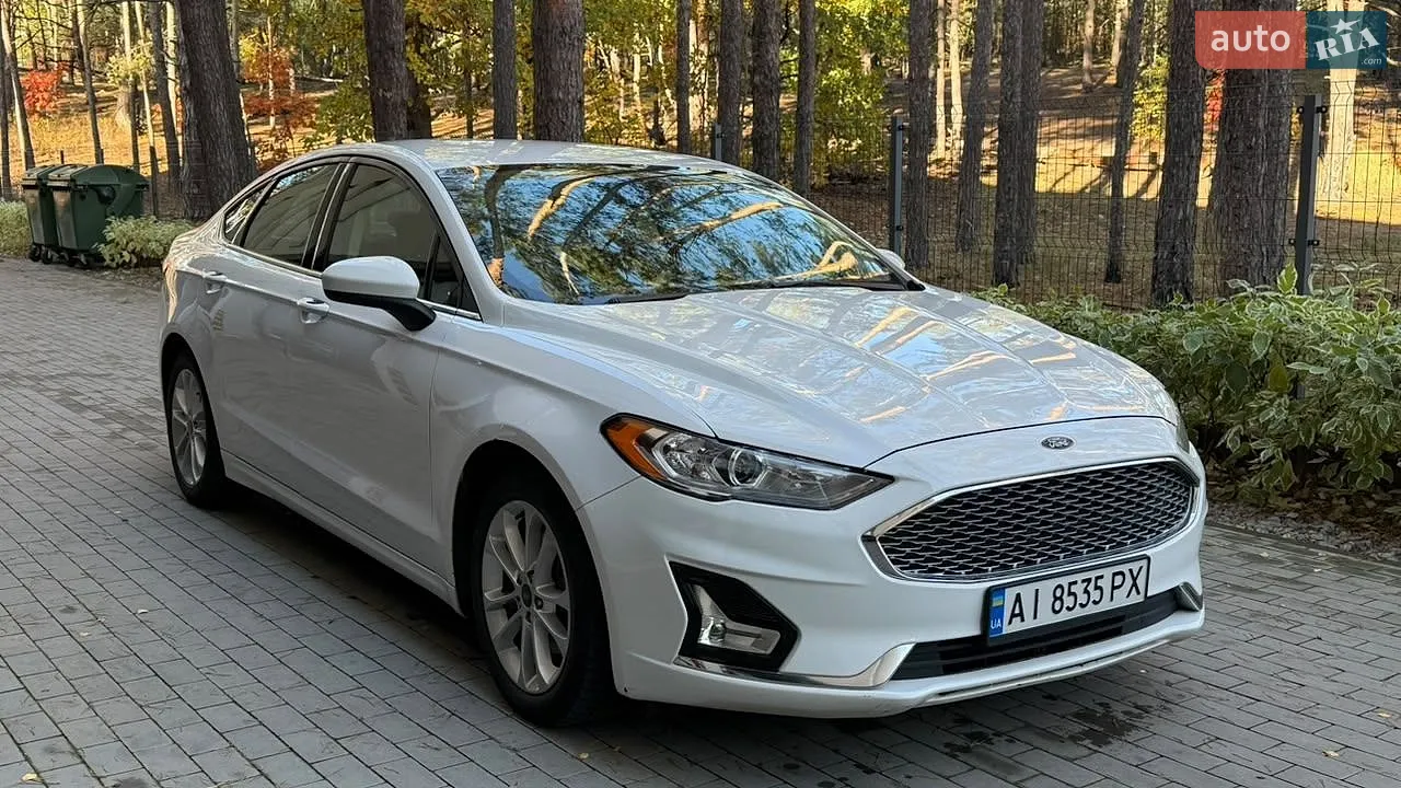 Ford Fusion, 2019