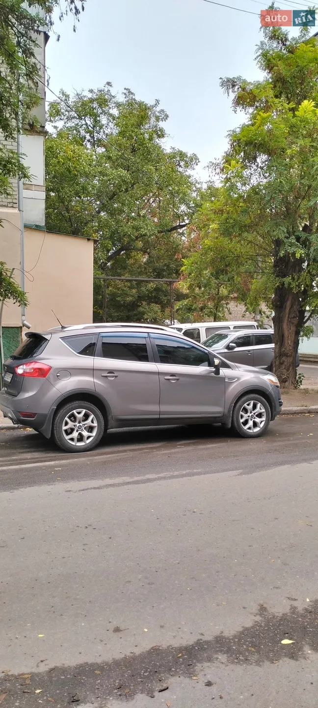 Ford Kuga, 2012