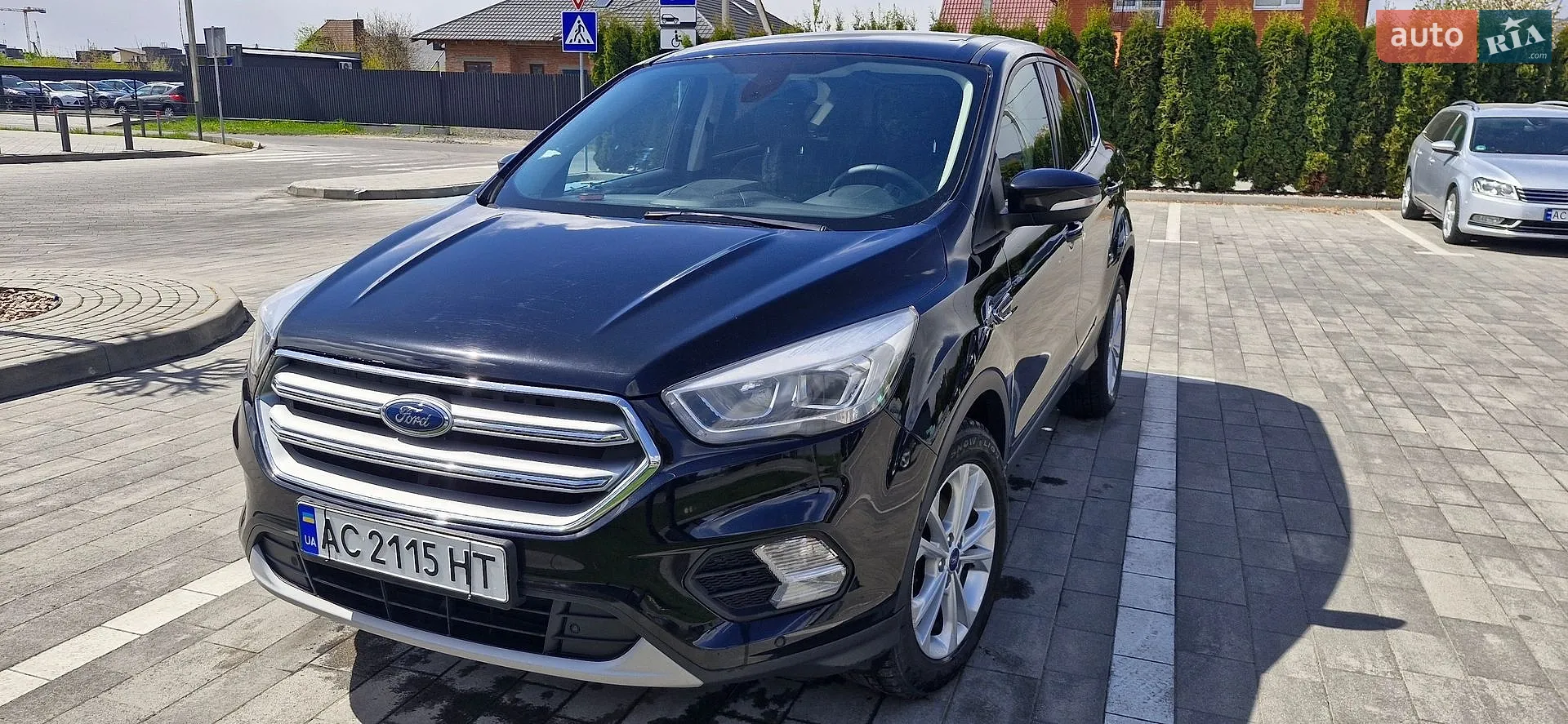 Ford Kuga, 2019