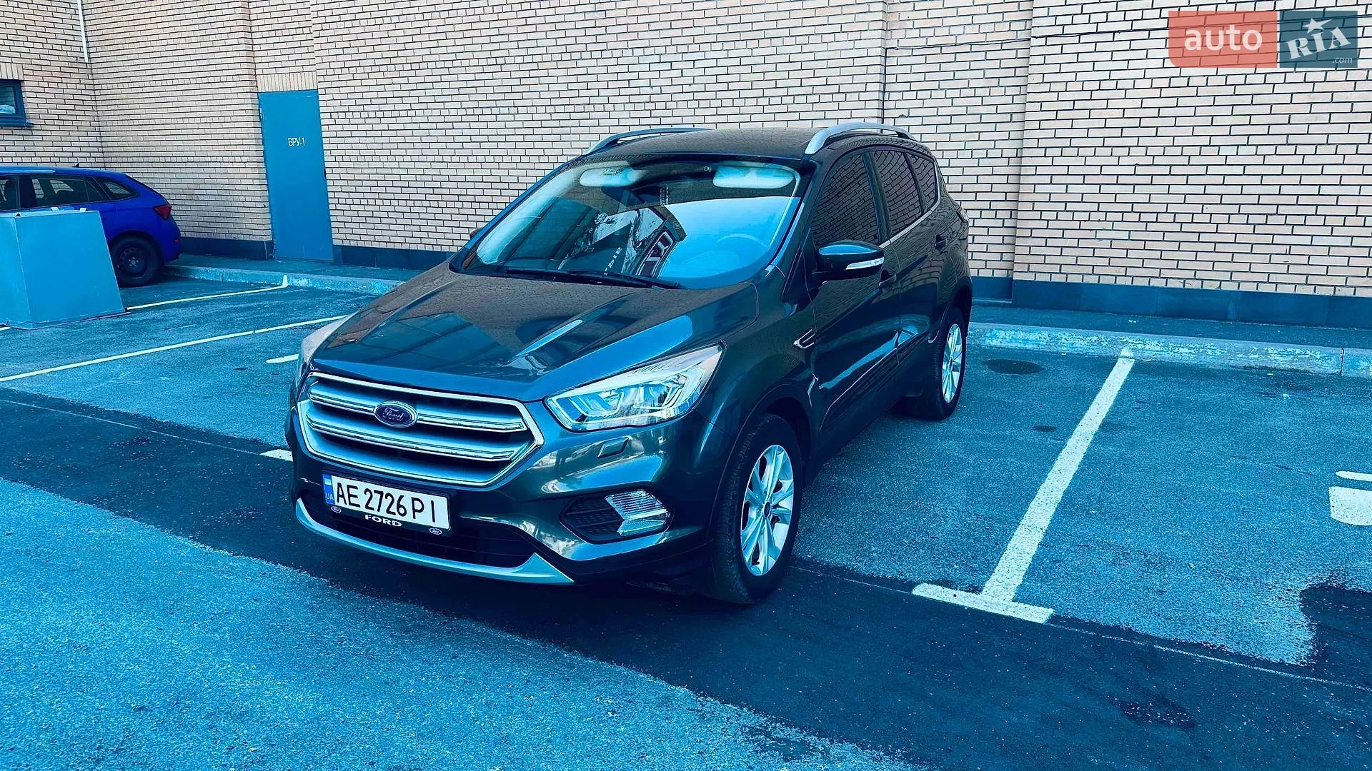 Ford Kuga, 2019