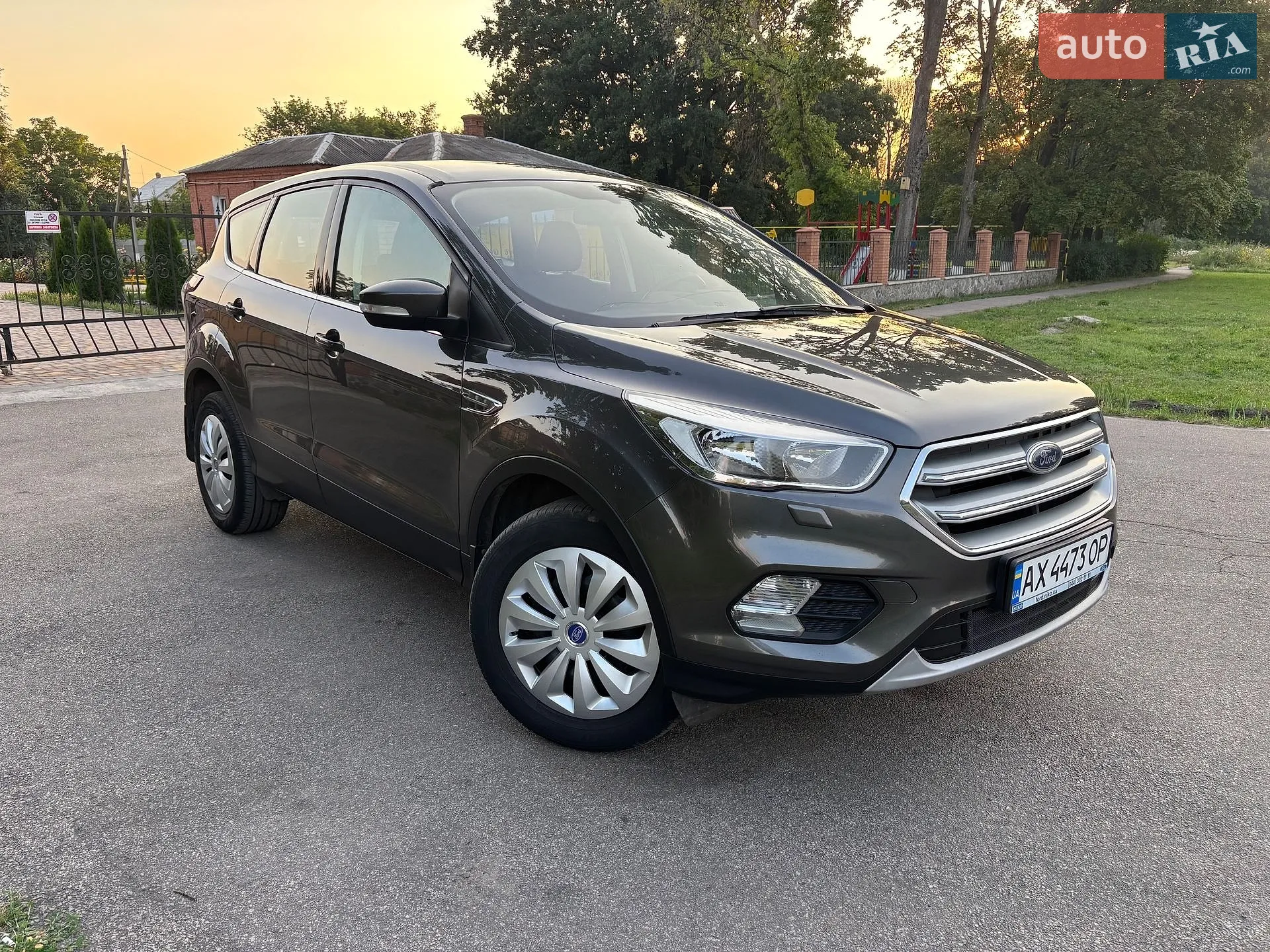Ford Kuga, 2019