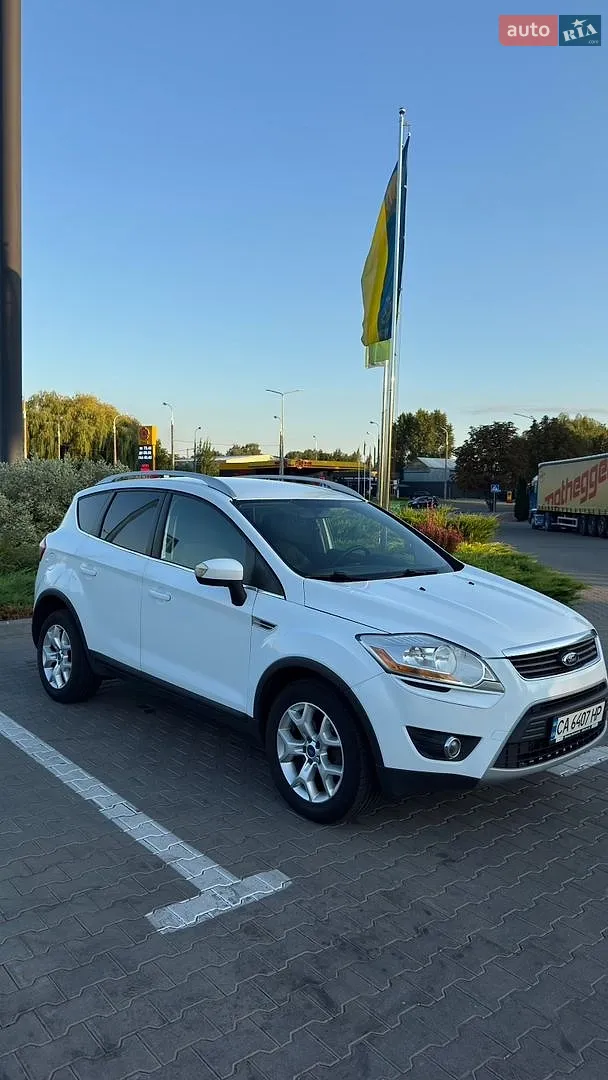 Ford Kuga, 2012
