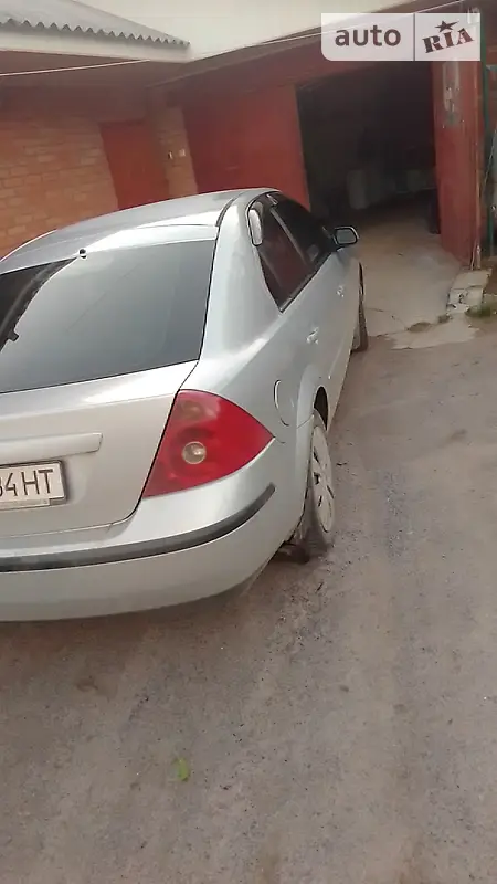 Ford Mondeo, 2001