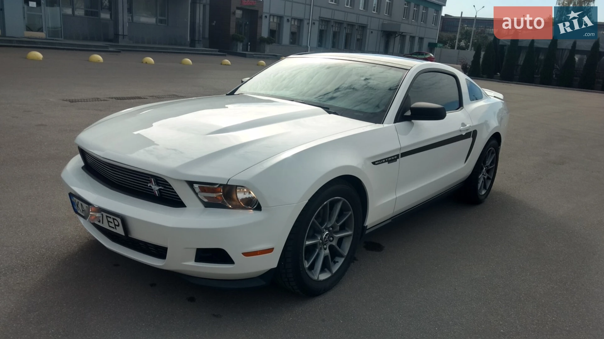 Ford Mustang, 2011
