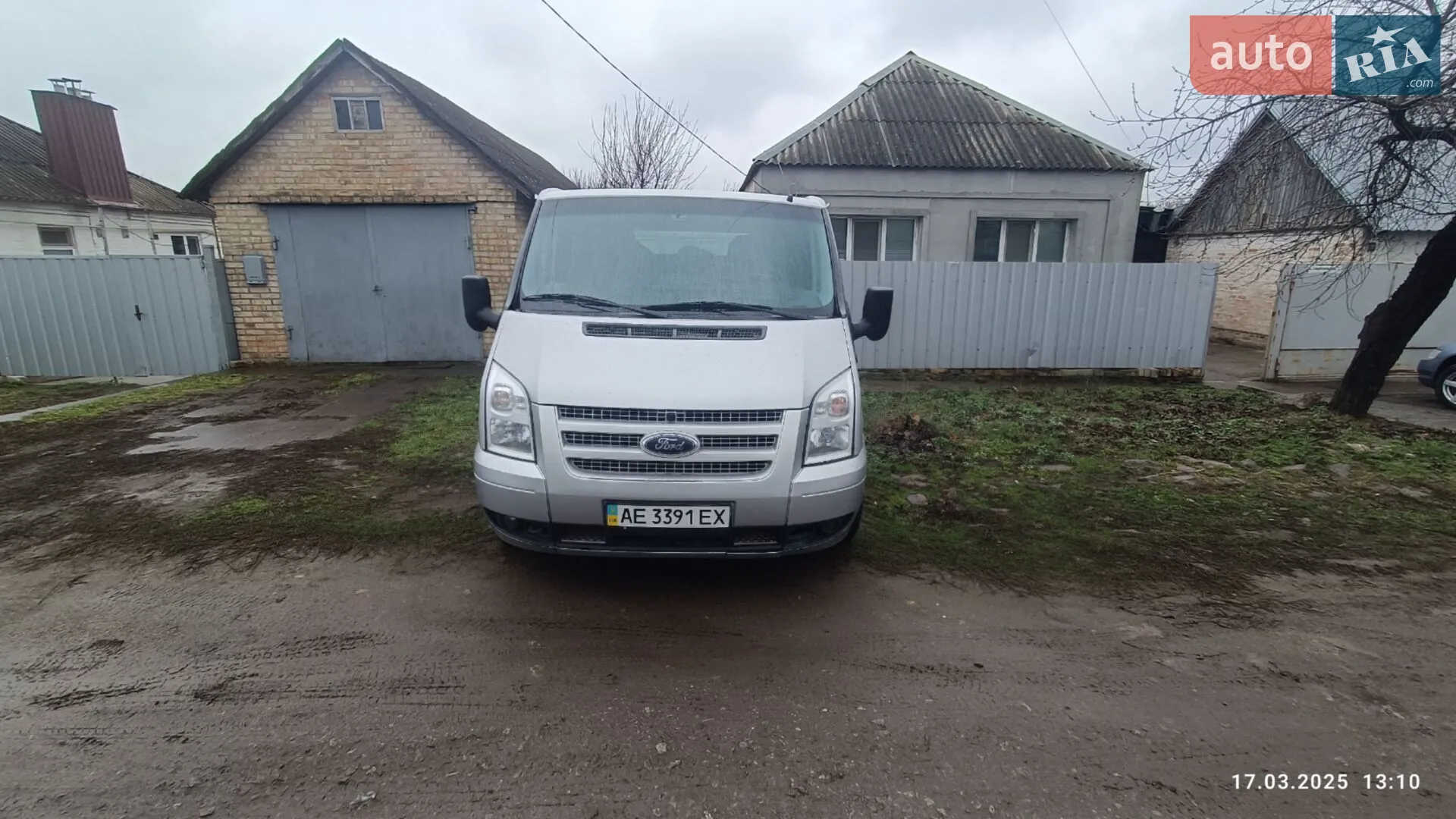 Ford Tourneo Connect, 2013