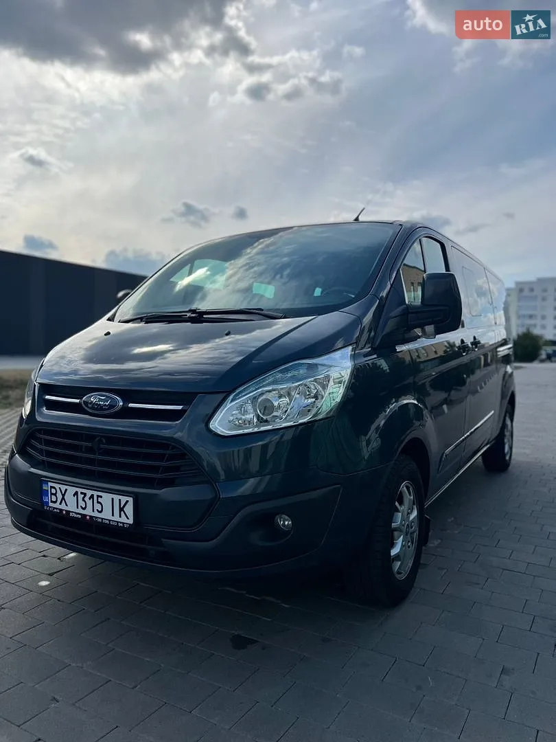 Ford Tourneo Custom 2013 — 1