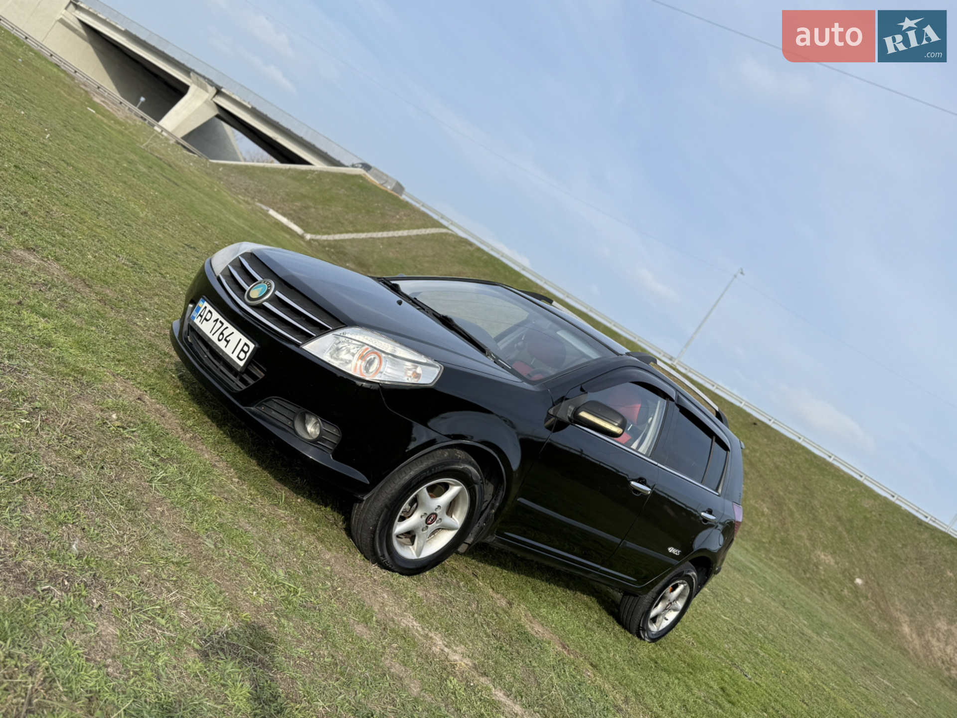 Geely MK Cross, 2013