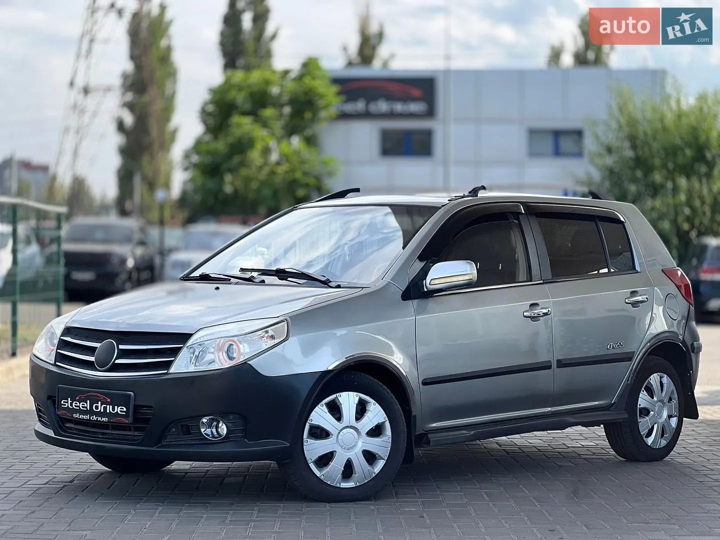 Geely MK Cross, 2012