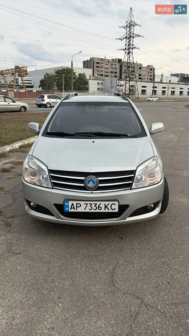 Geely MK Cross, 2013