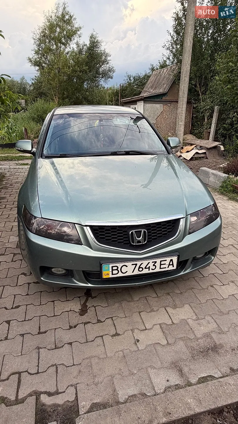 Honda Accord, 2004