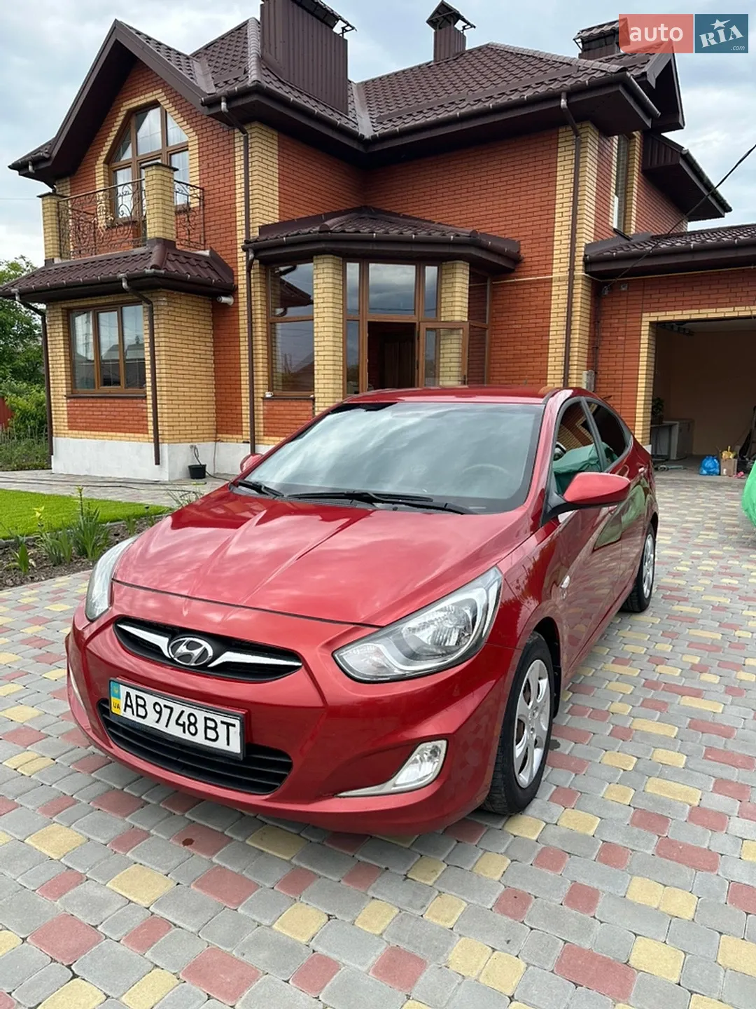 Hyundai Accent, 2012