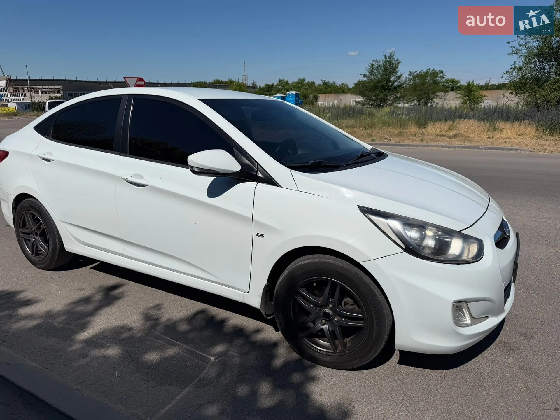 Hyundai Accent, 2011