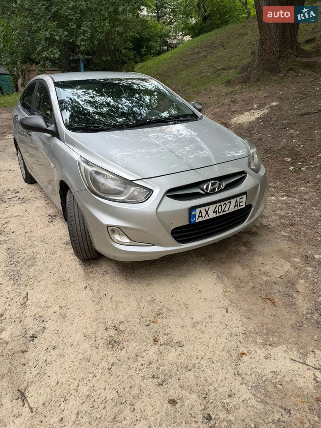 Hyundai Accent, 2011