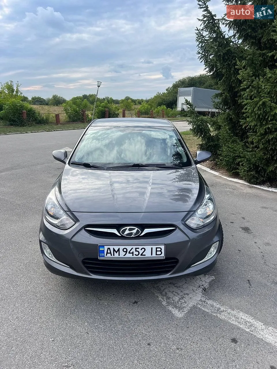 Hyundai Accent 2013 — 1