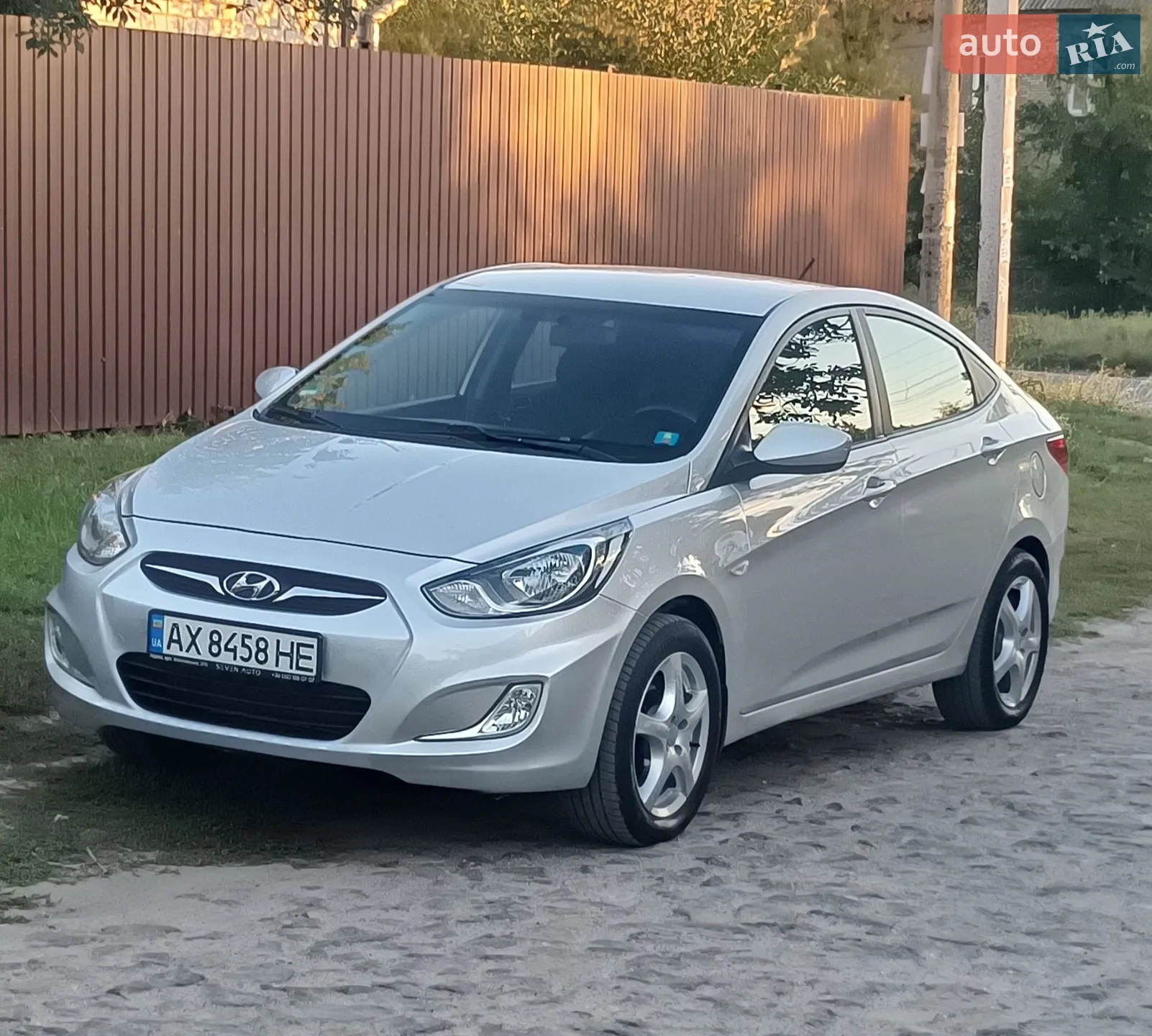 Hyundai Accent, 2012