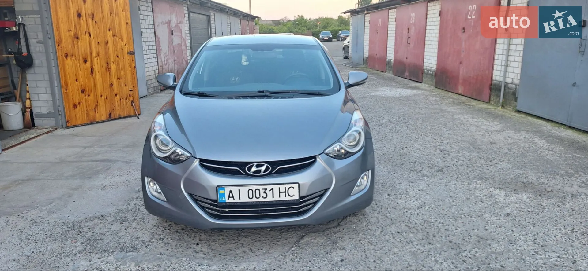 Hyundai Elantra, 2011