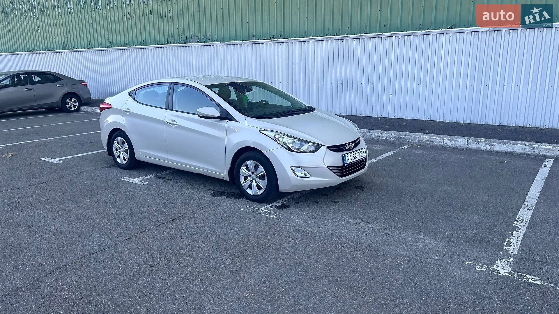Hyundai Elantra, 2011