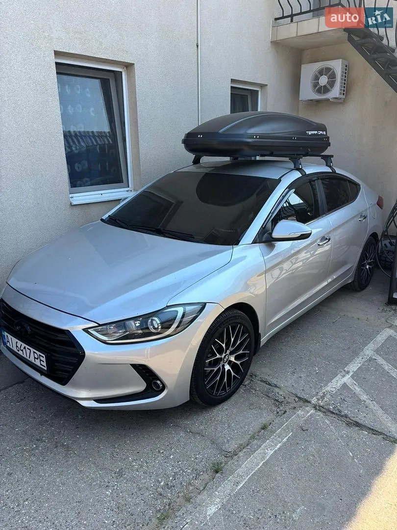 Hyundai Elantra, 2018