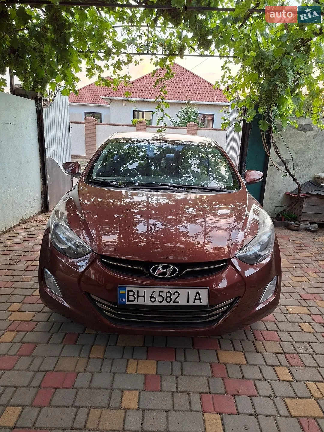Hyundai Elantra, 2012