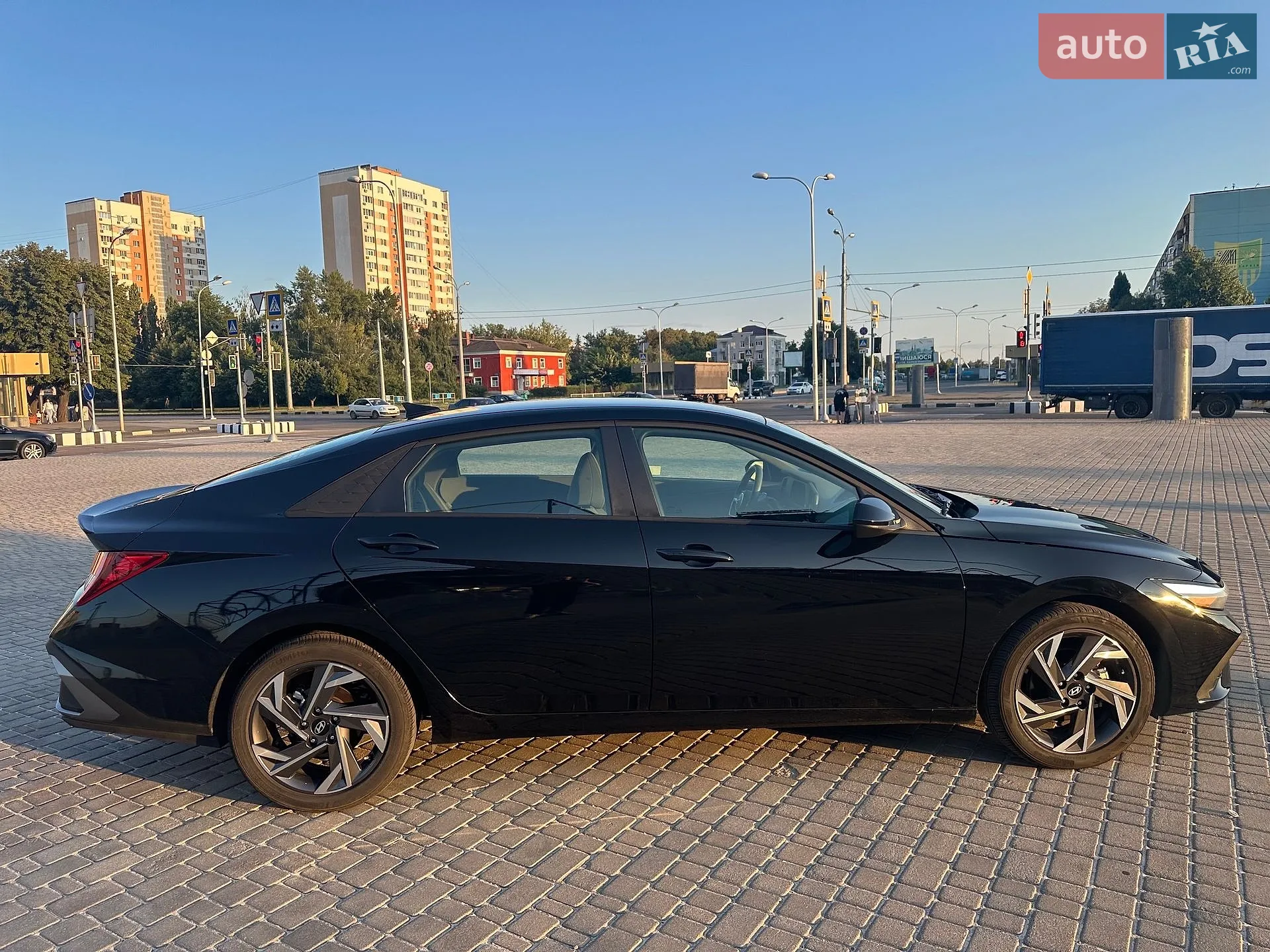 Hyundai Elantra, 2025