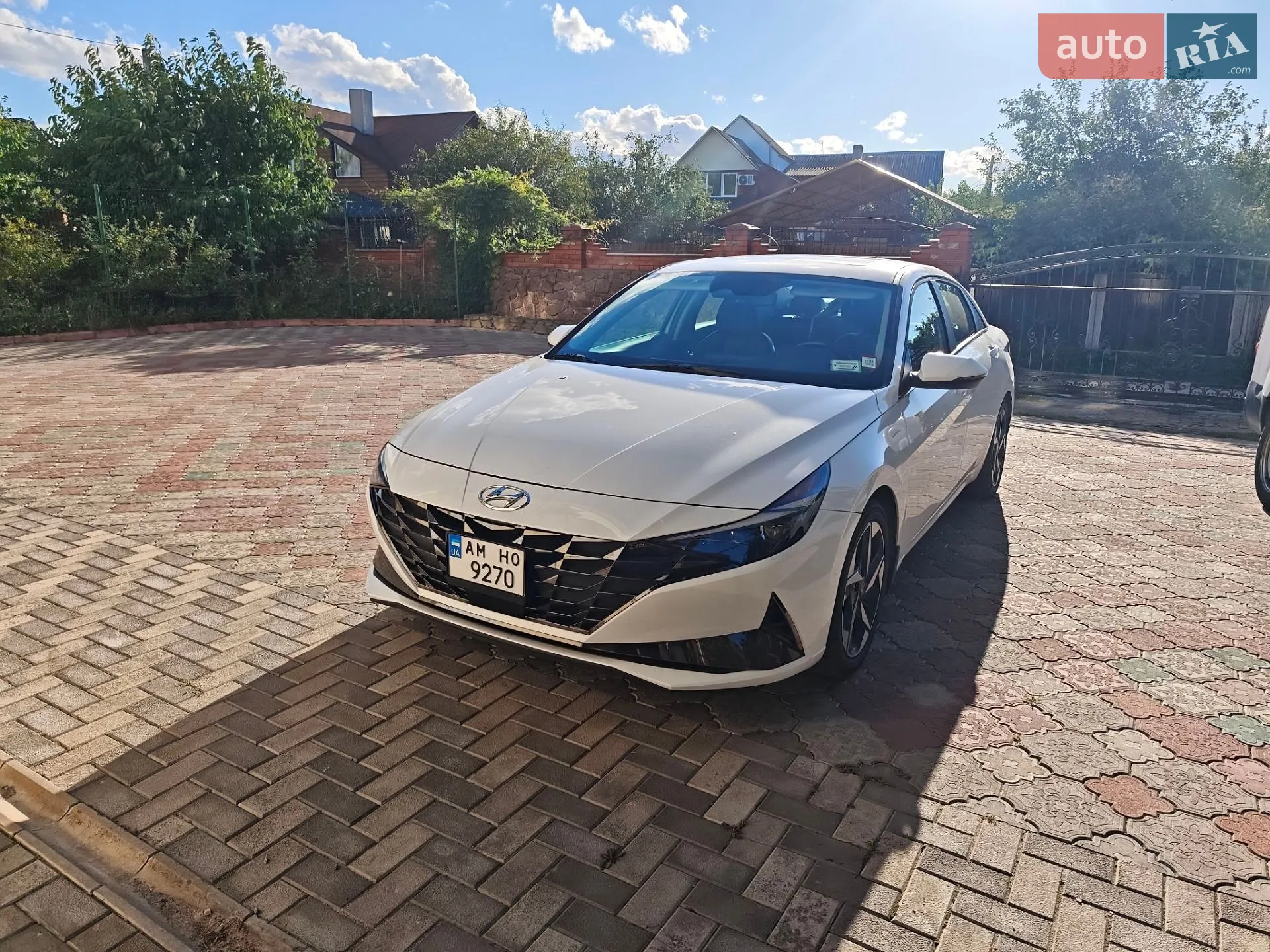 Hyundai Elantra, 2022