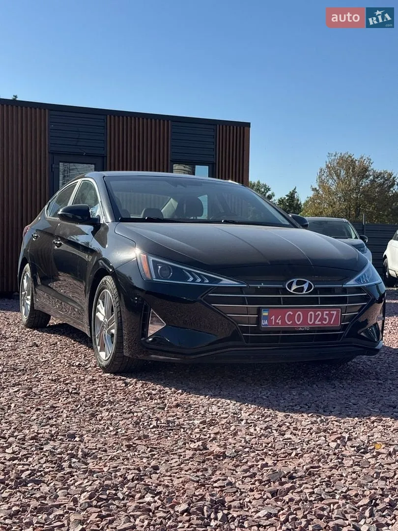 Hyundai Elantra, 2019