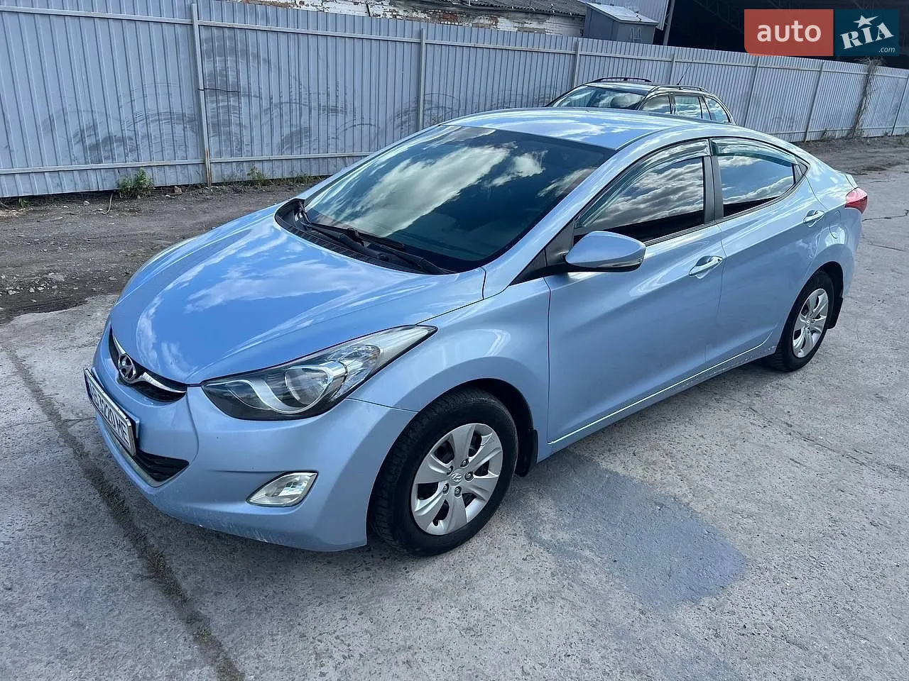 Hyundai Elantra, 2011