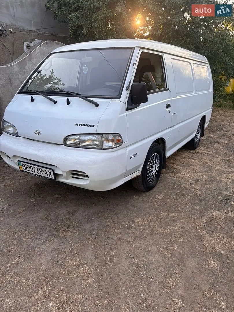 Hyundai H 100, 1998