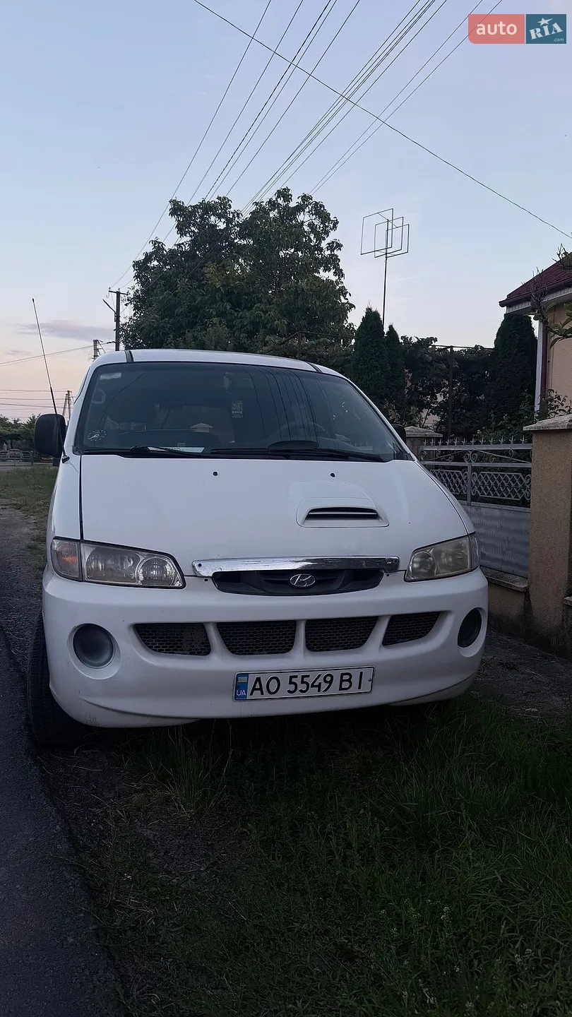 Hyundai H-1, 2002