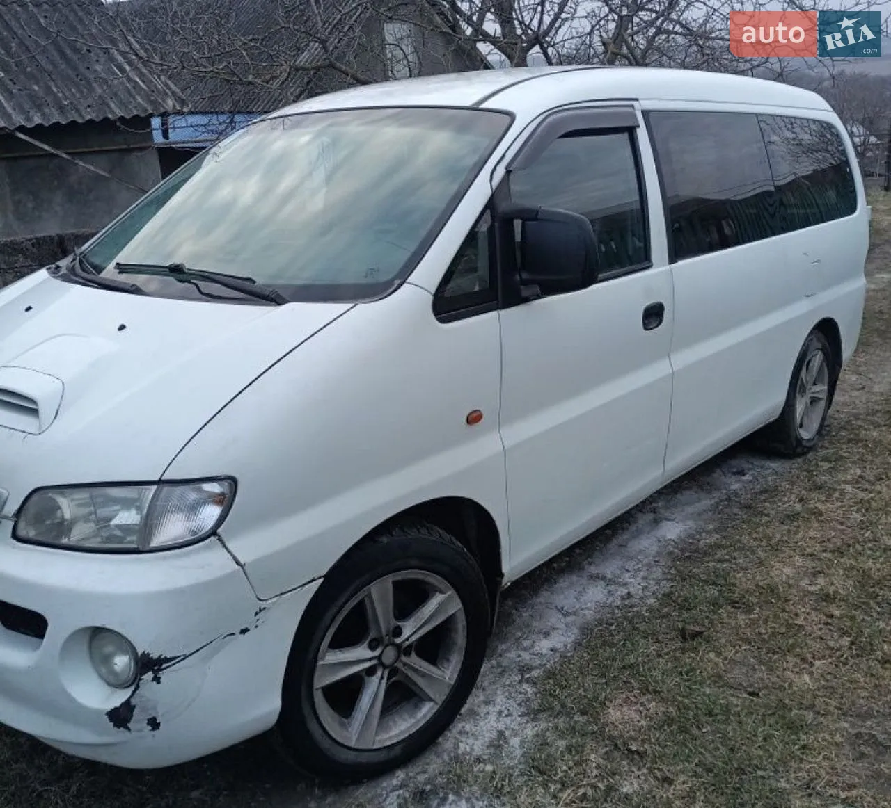 Hyundai H-1, 2001