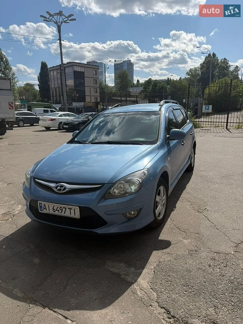 Hyundai i30, 2011