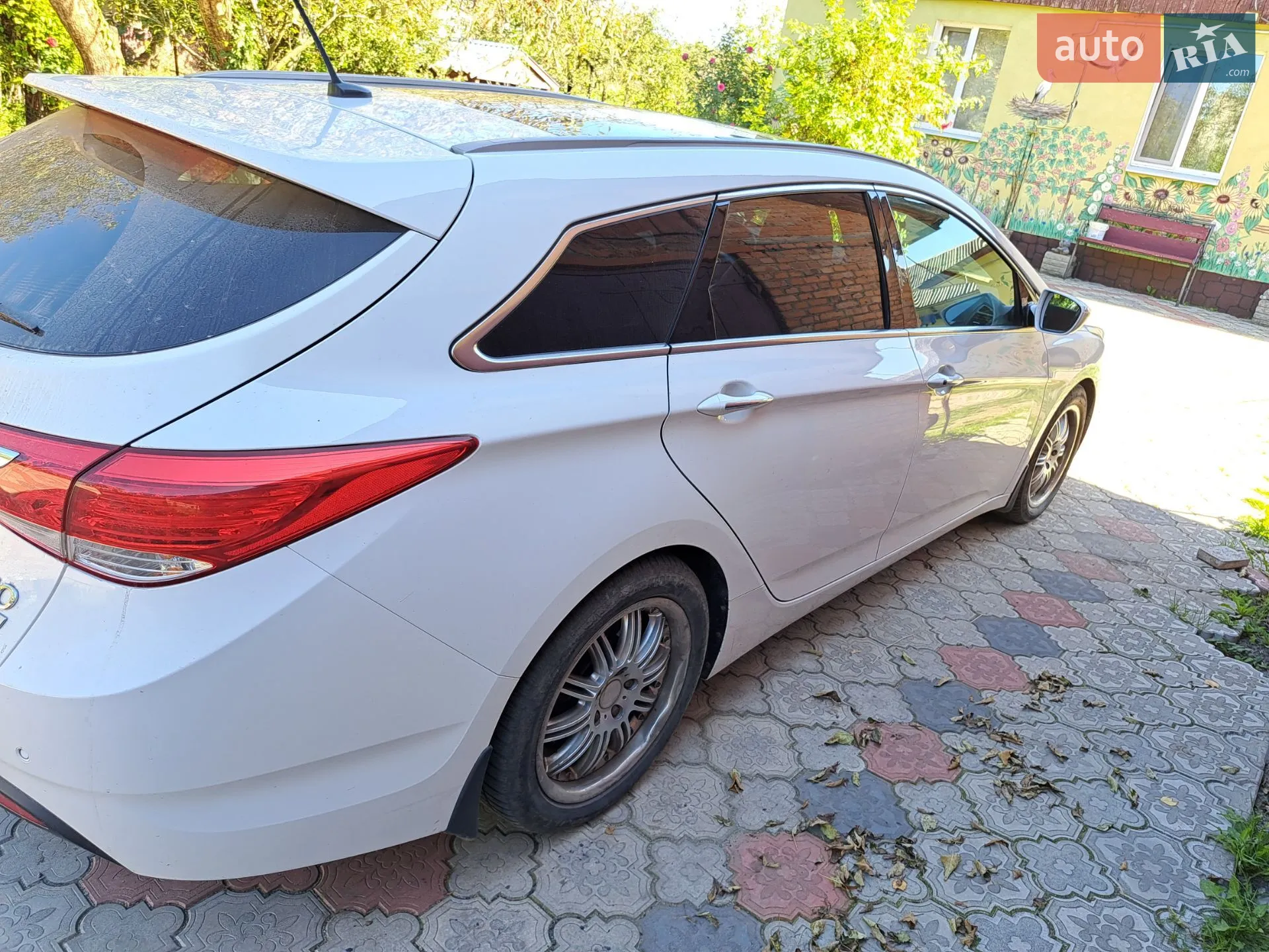 Hyundai i40, 2011