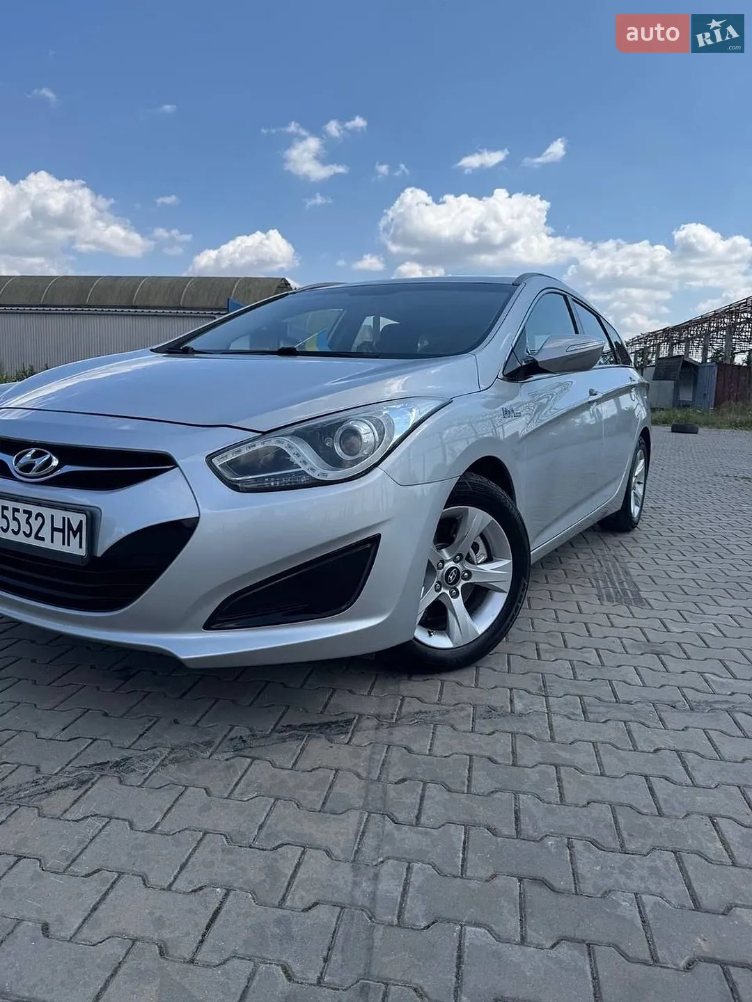 Hyundai i40, 2011