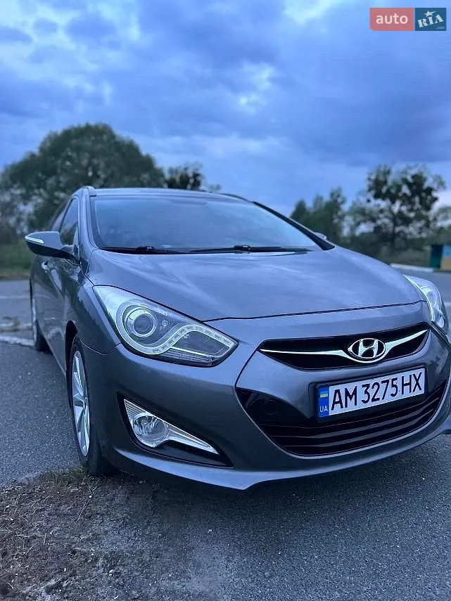 Hyundai i40, 2012