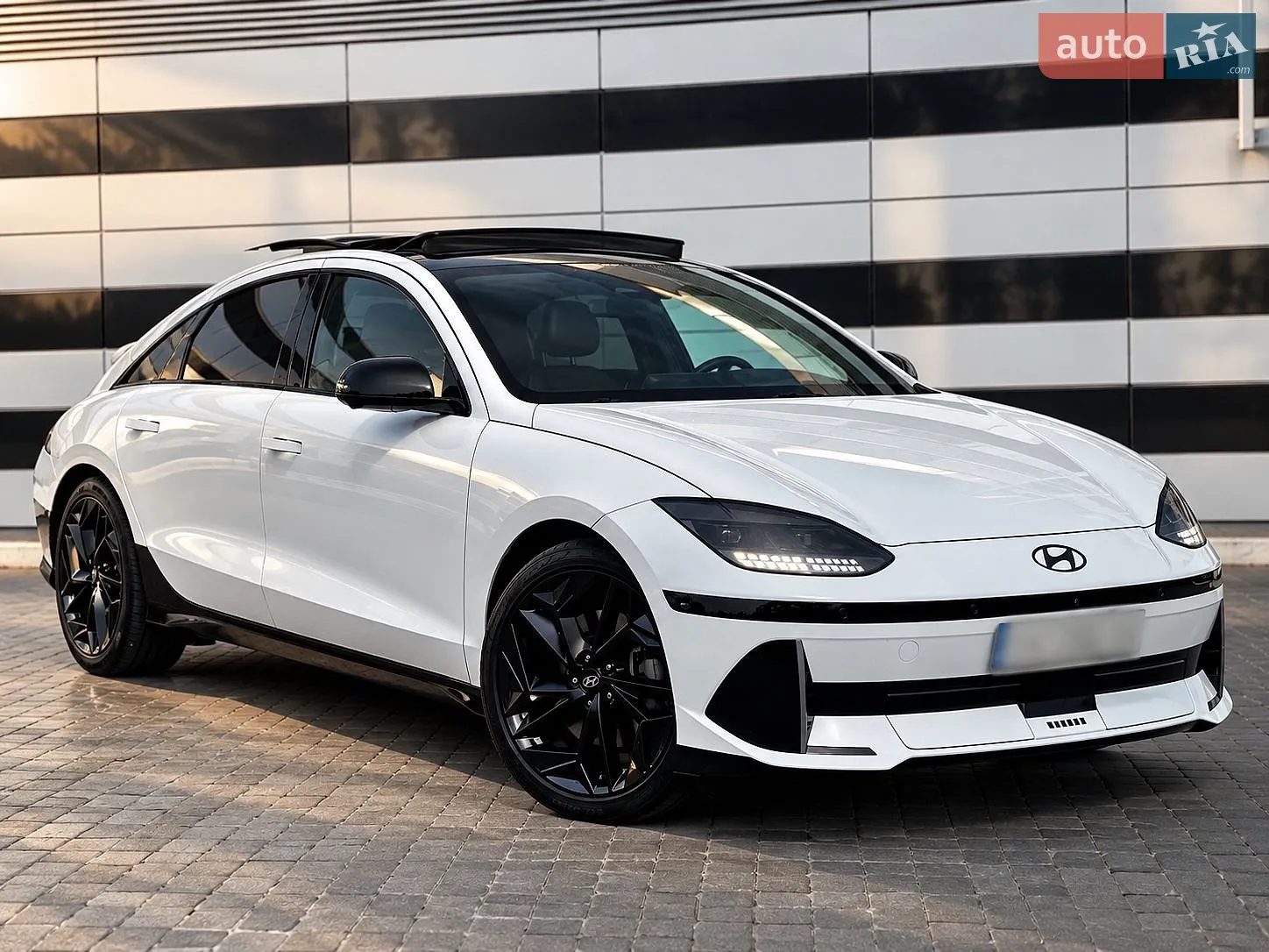 Hyundai Ioniq 6, 2023