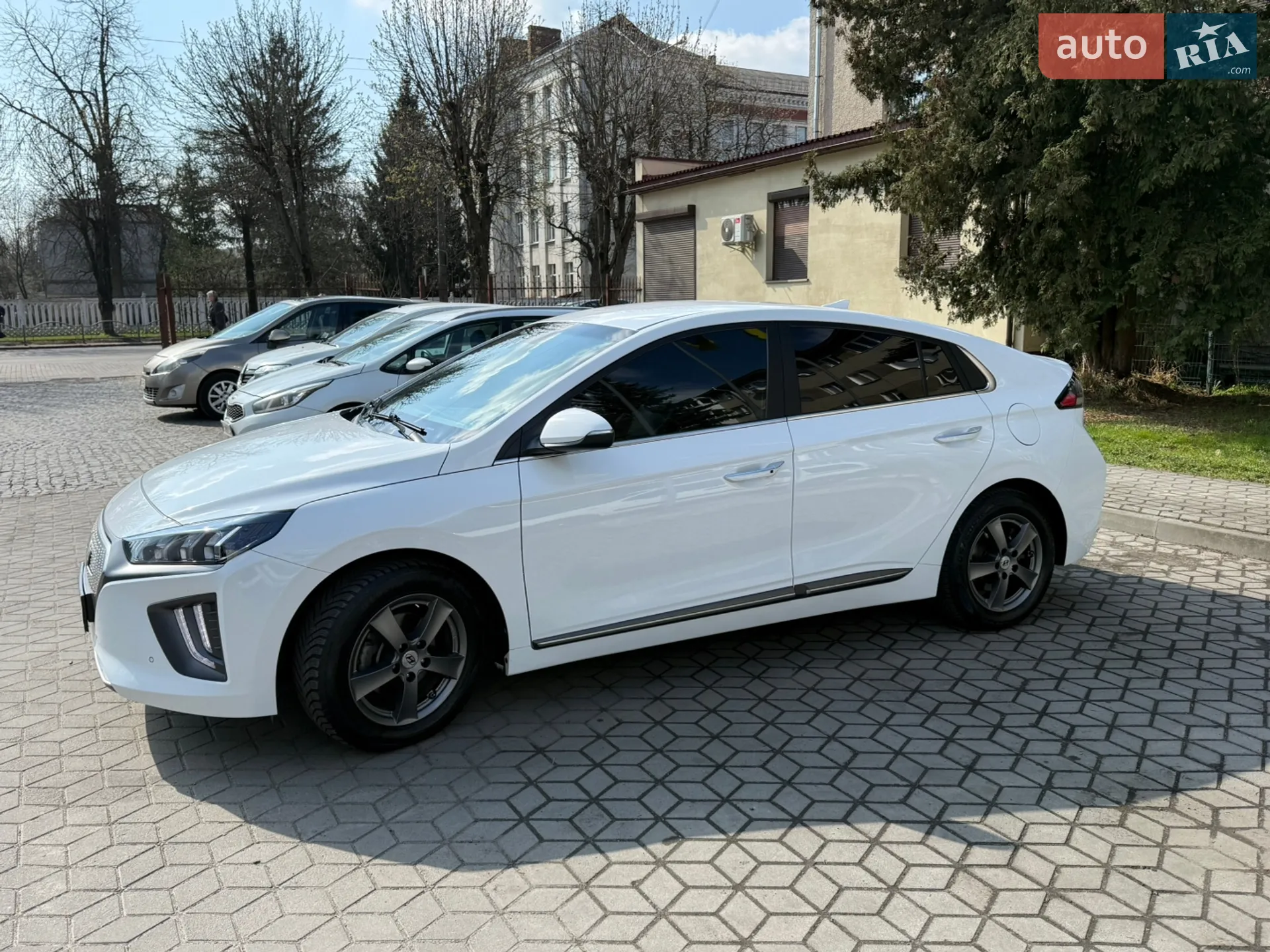 Hyundai Ioniq, 2021