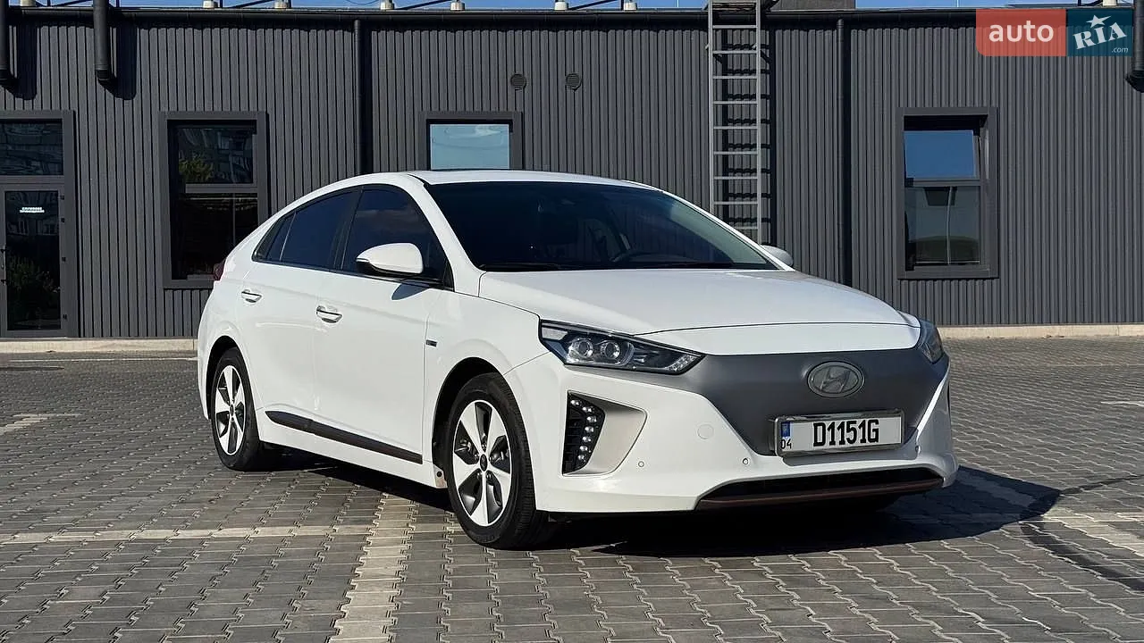 Hyundai Ioniq, 2016