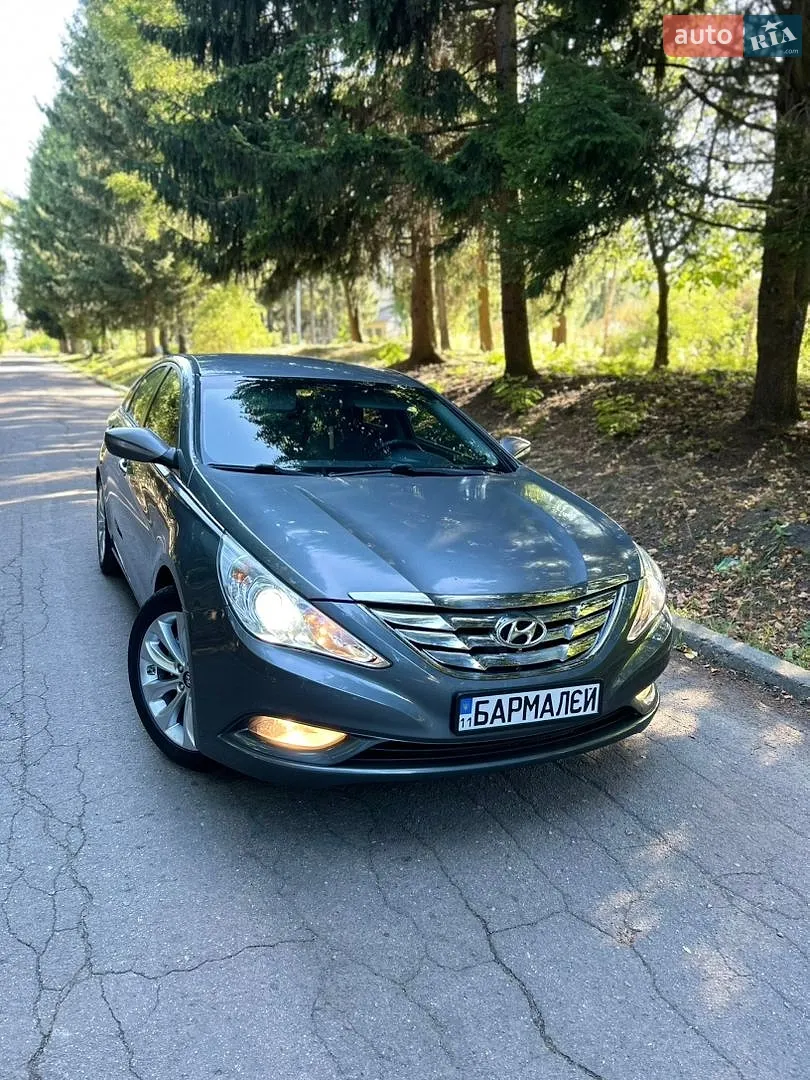 Hyundai Sonata, 2011