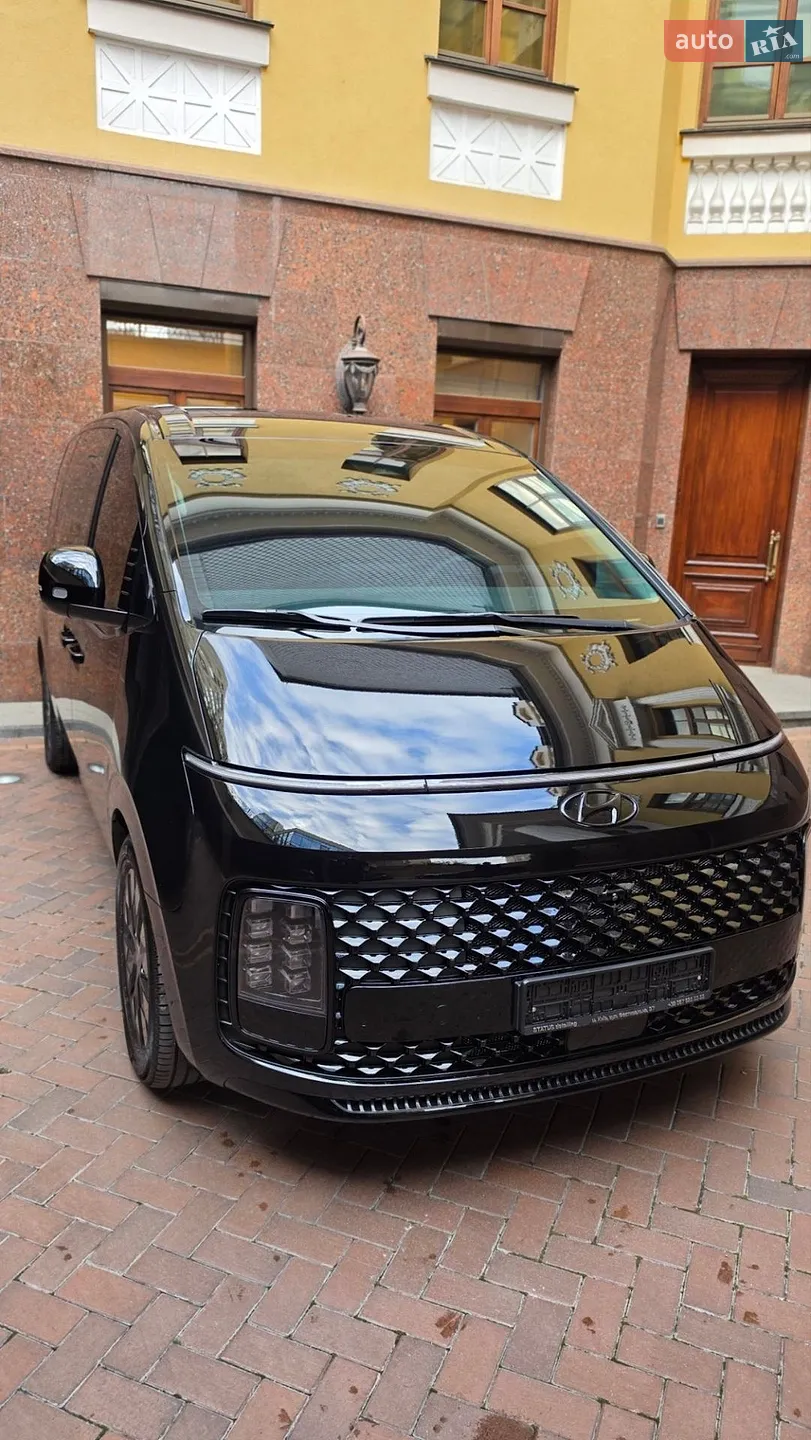 Hyundai Staria, 2023