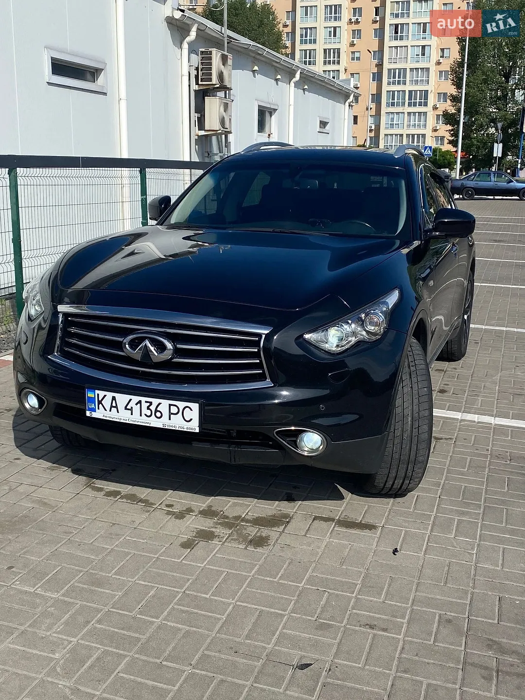 Infiniti FX 30, 2012
