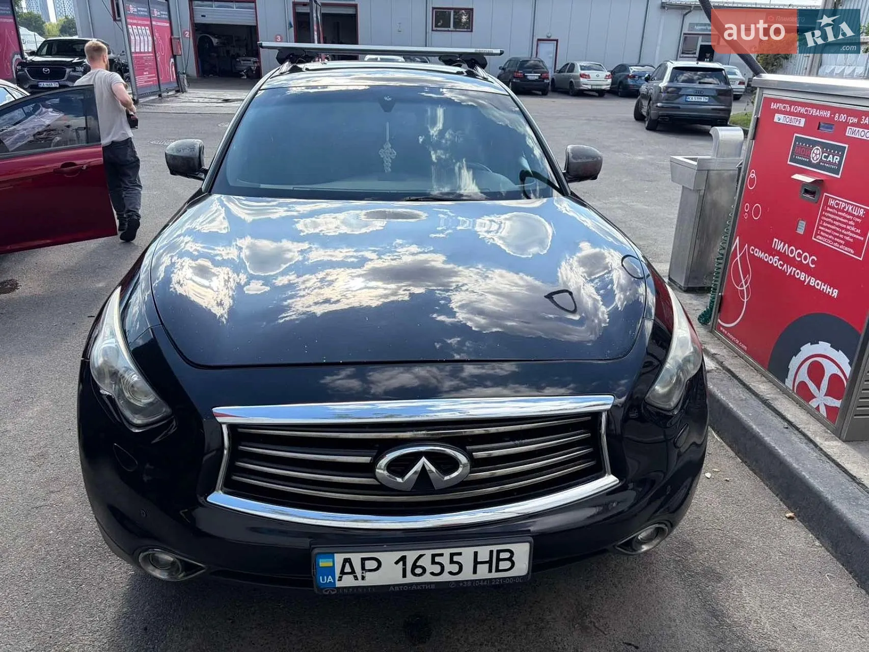 Infiniti FX 30, 2011